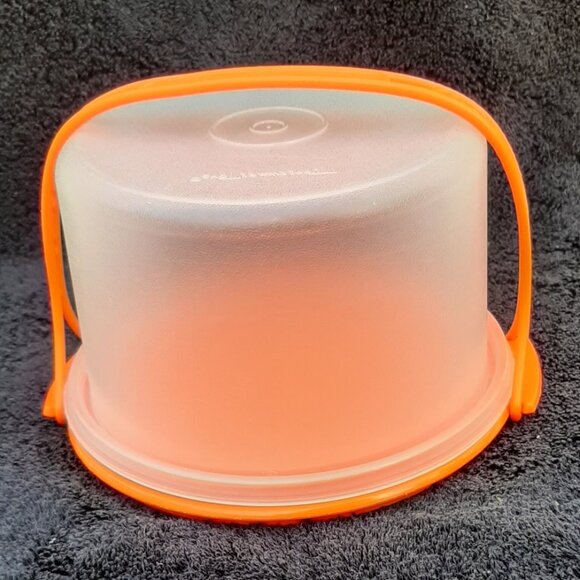 Tupperware Toys Mini Cake Carrier Cupcake Taker 5.5" D Orange RARE VTG 1980’s - Picture 1 of 6